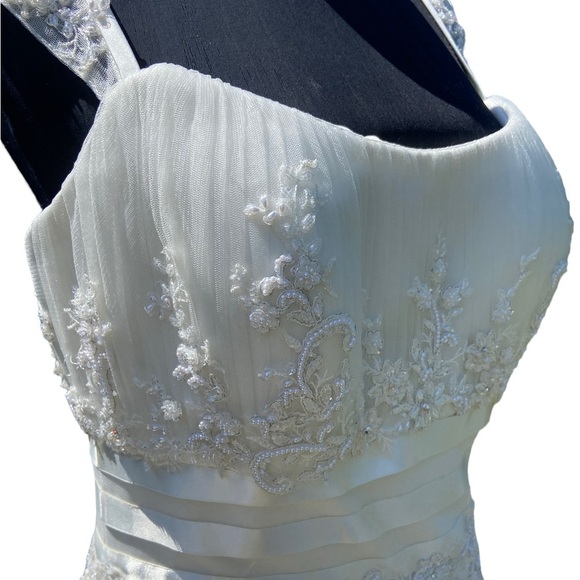 Oleg Cassini Collection David’s Bridal Ivory Lace Wedding Gown Sz 10 - Picture 9 of 16